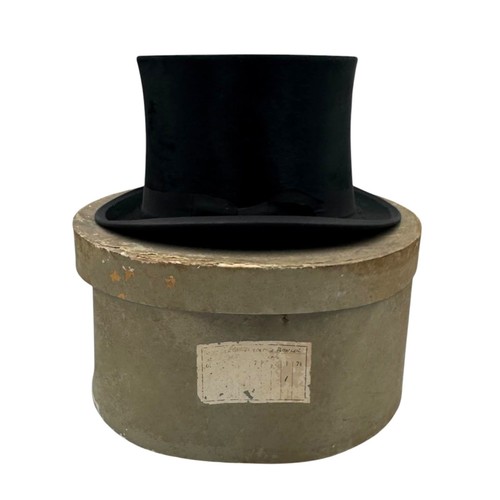 Hatter hosier everett - hosier,