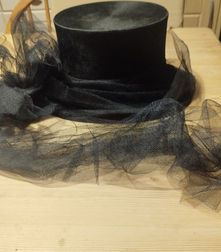 Silk antique top - top, hat,